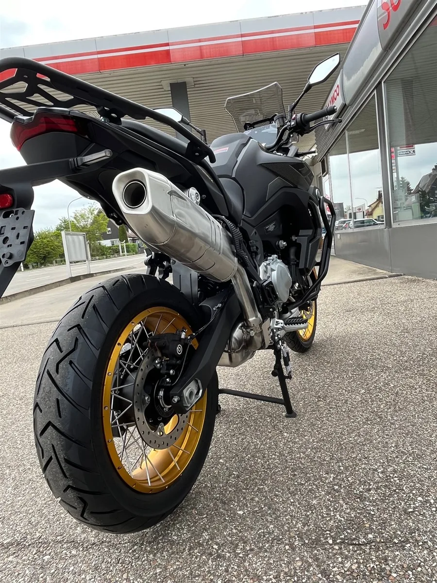 Voge DS900X