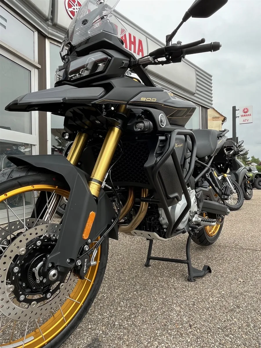 Voge DS900X