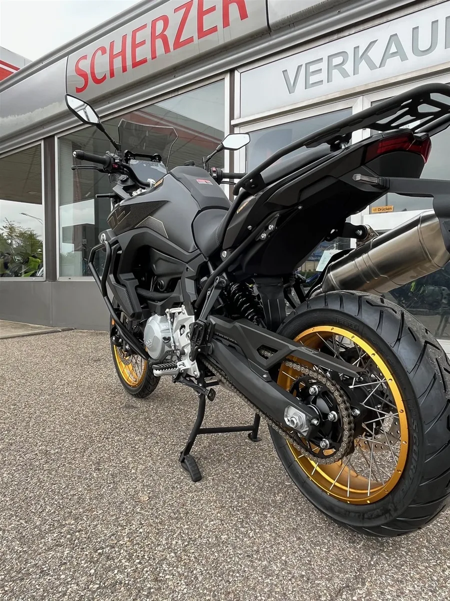 Voge DS900X