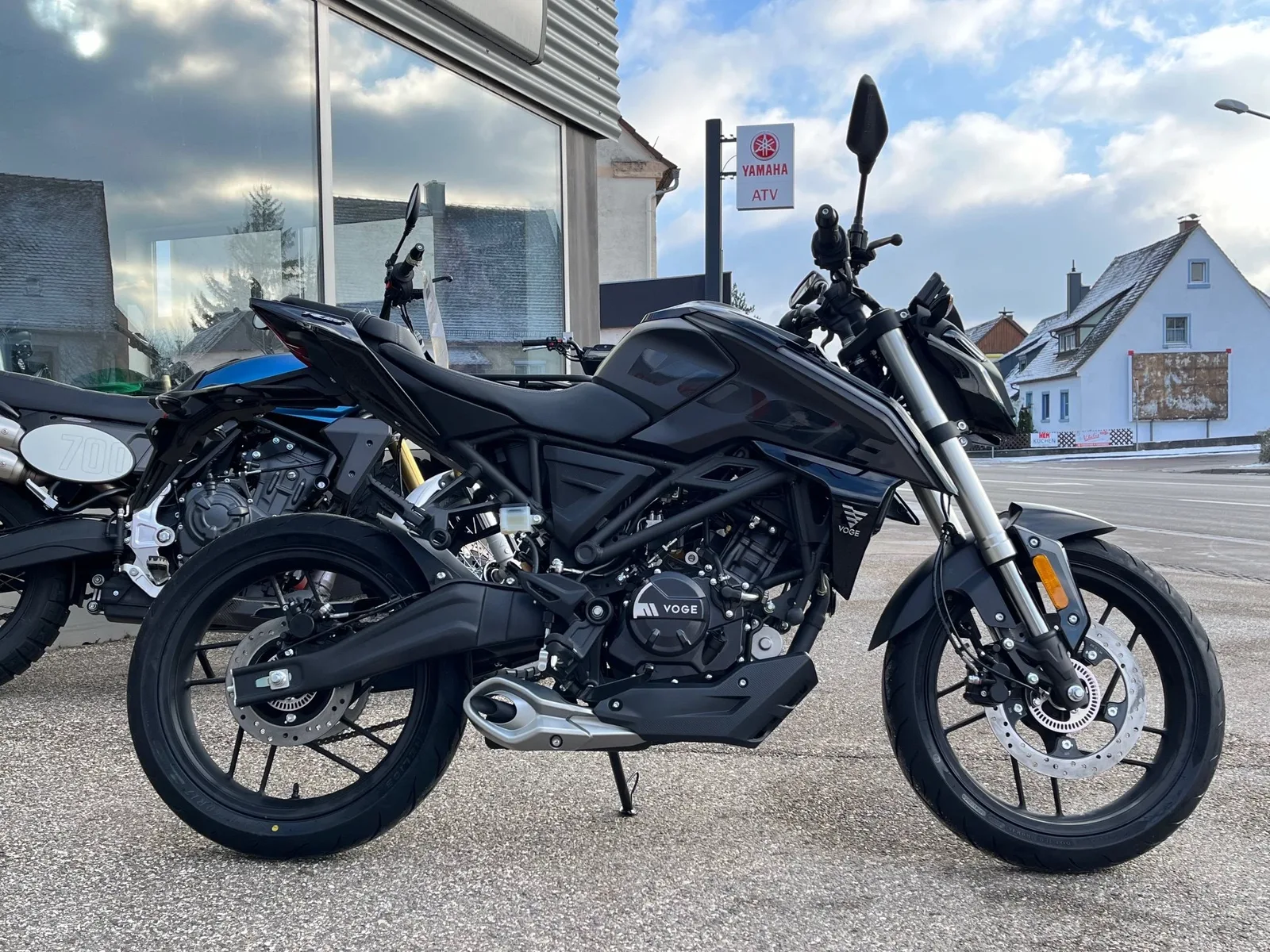 Voge R125
