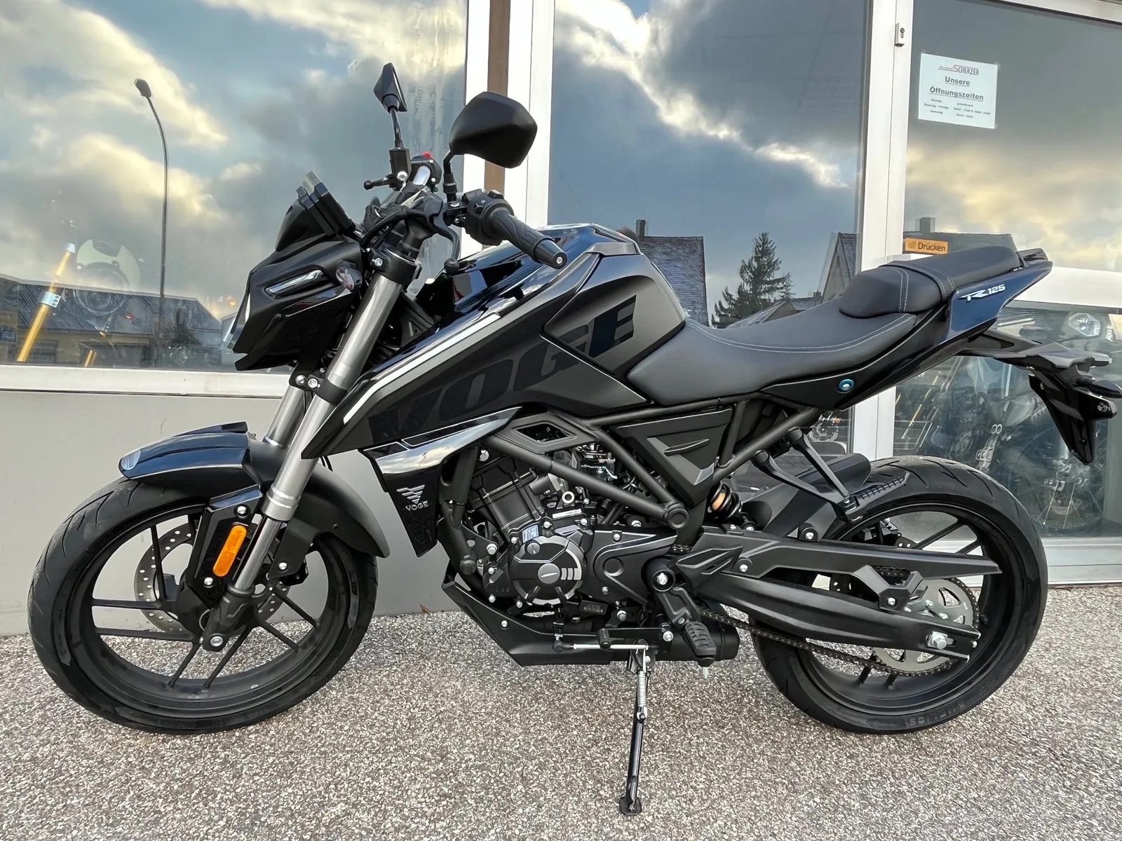 Voge R125