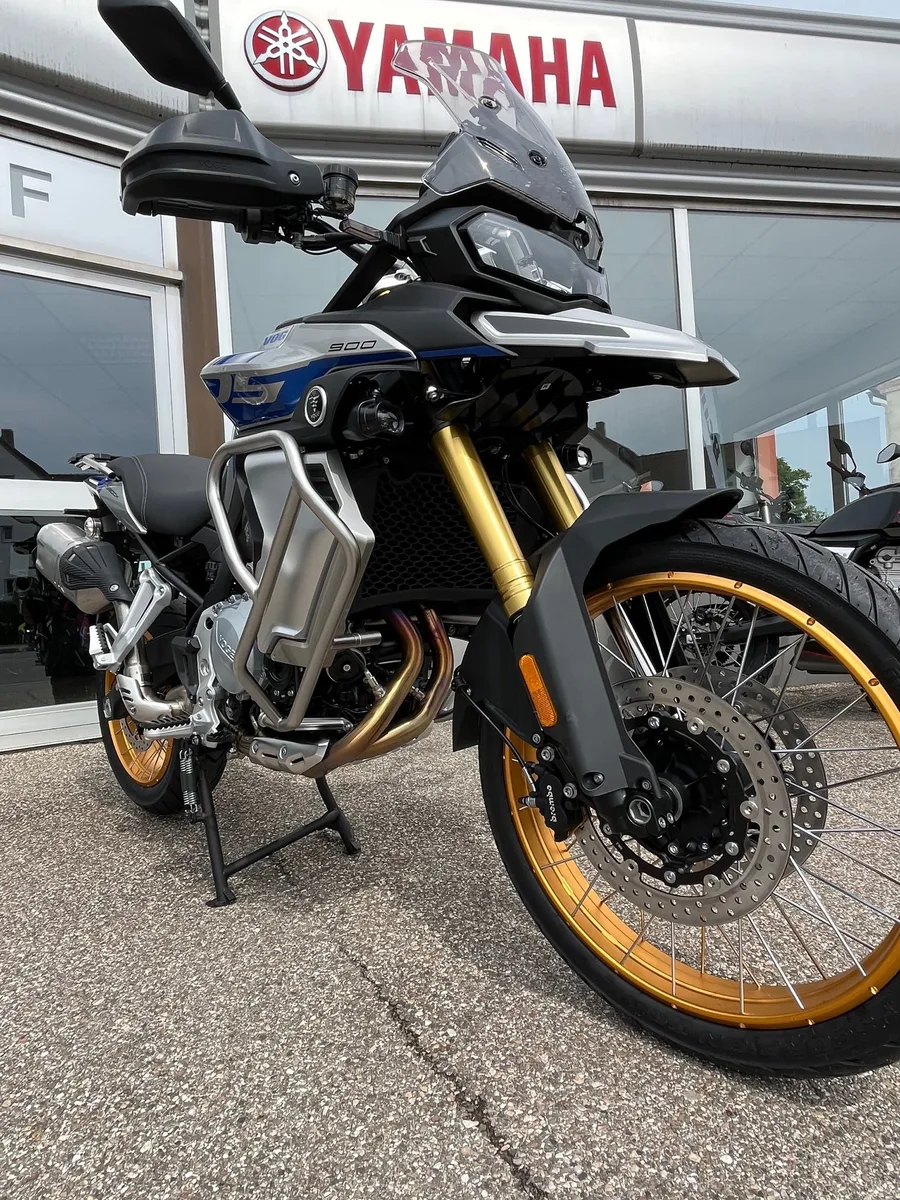 Voge DS900X