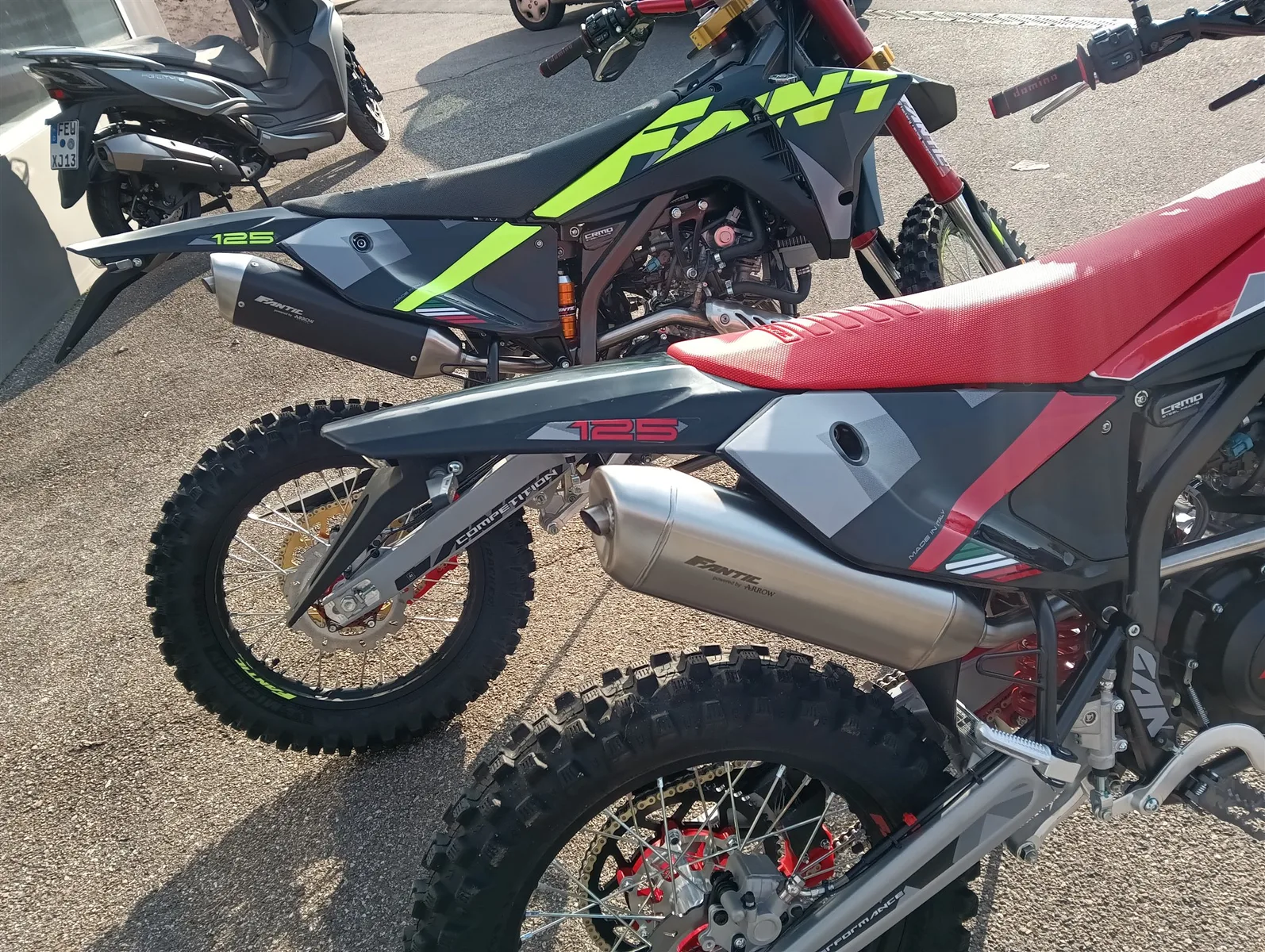 Fantic XEF 125 Performance & Competition jetzt mit ABS