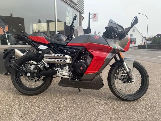 FB Mondial Sport Classic 300i ABS