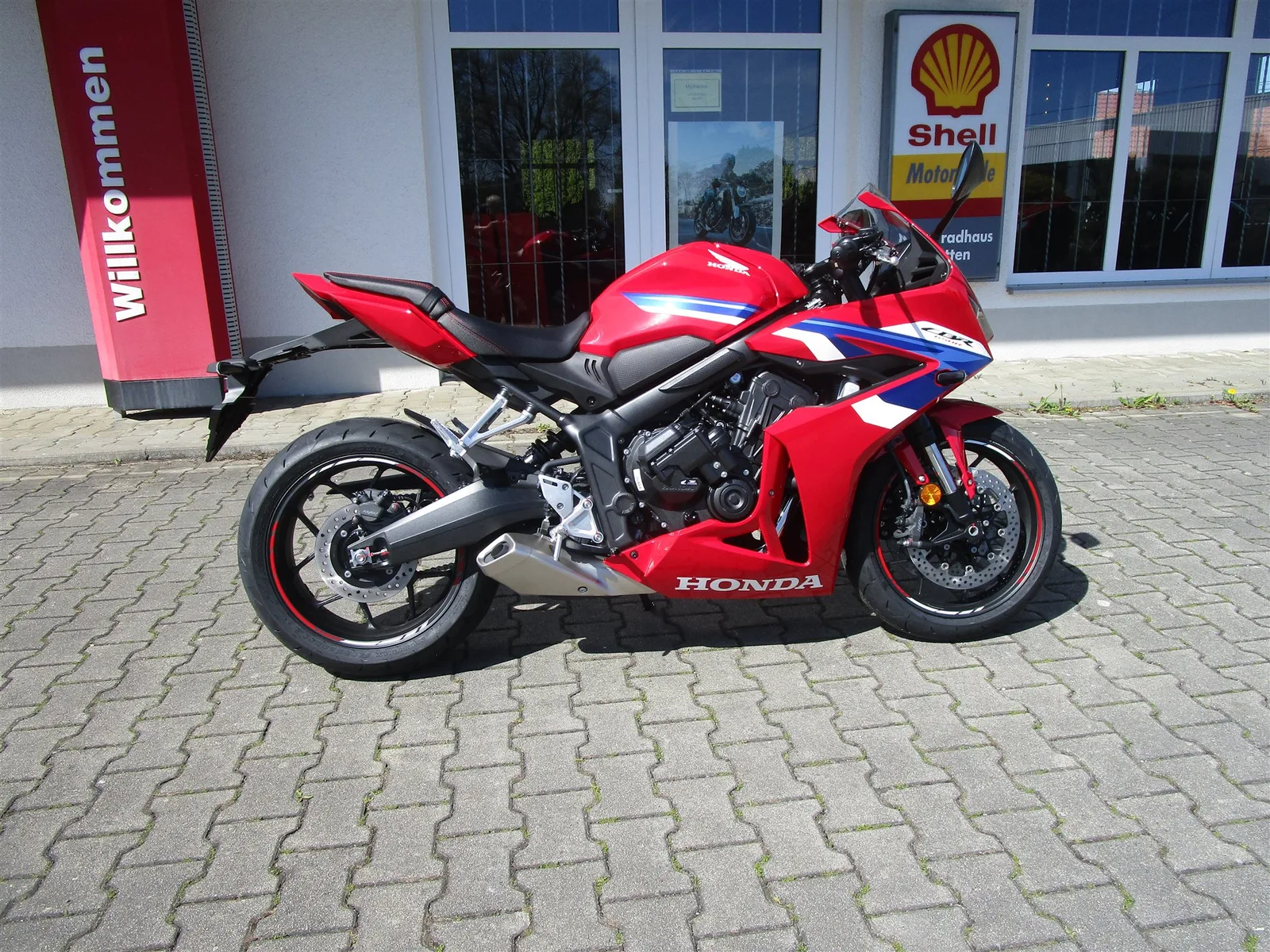 Honda CBR650R
