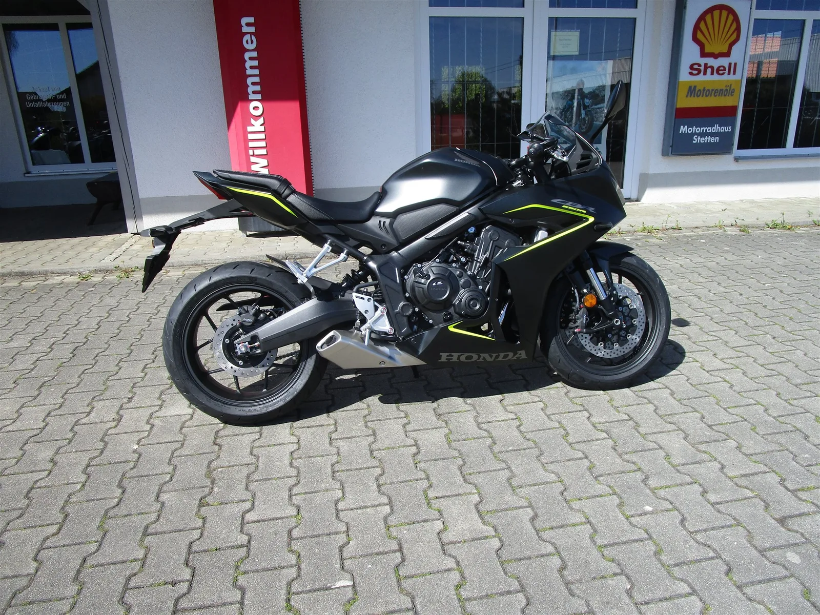 Honda CBR650R