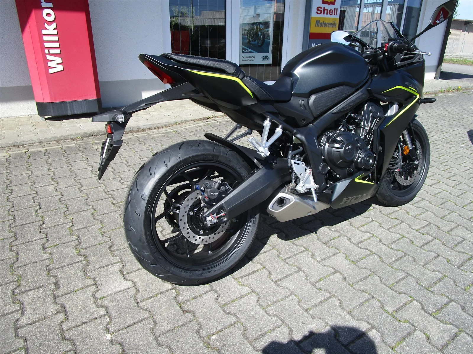Honda CBR650R