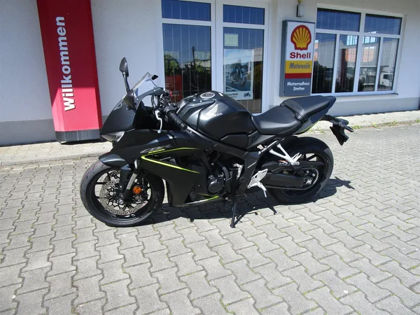 Honda CBR650R E-Clutch
