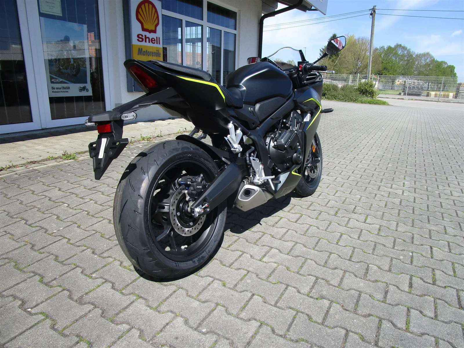 Honda CBR650R E-Clutch
