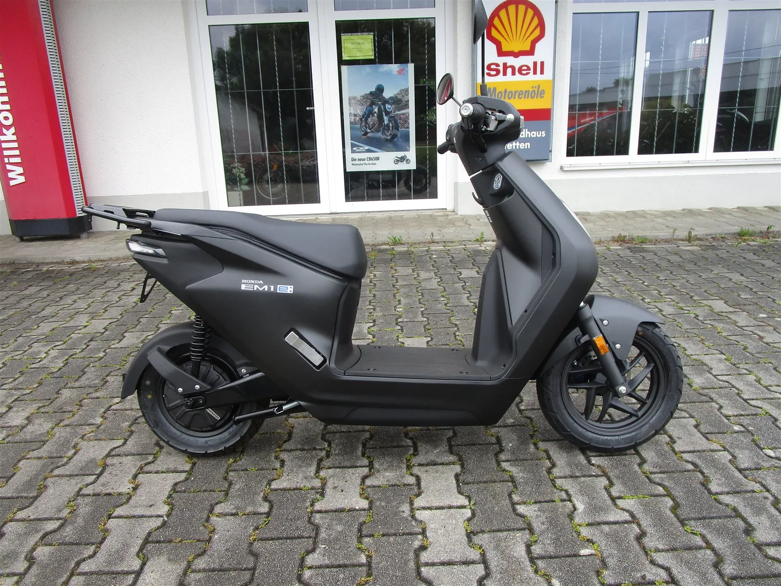 Honda EM1 e