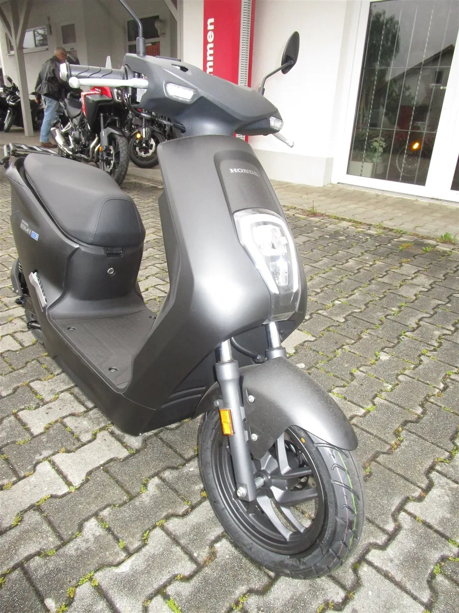 Honda EM1 e