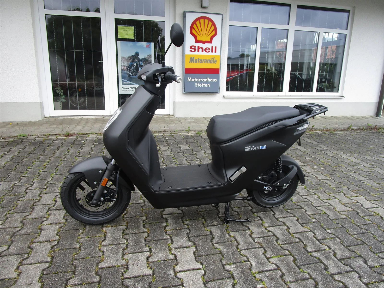 Honda EM1 e