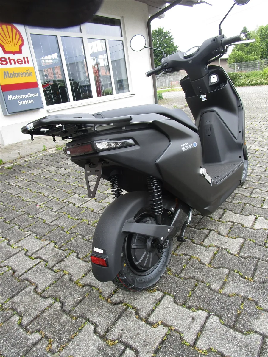 Honda EM1 e