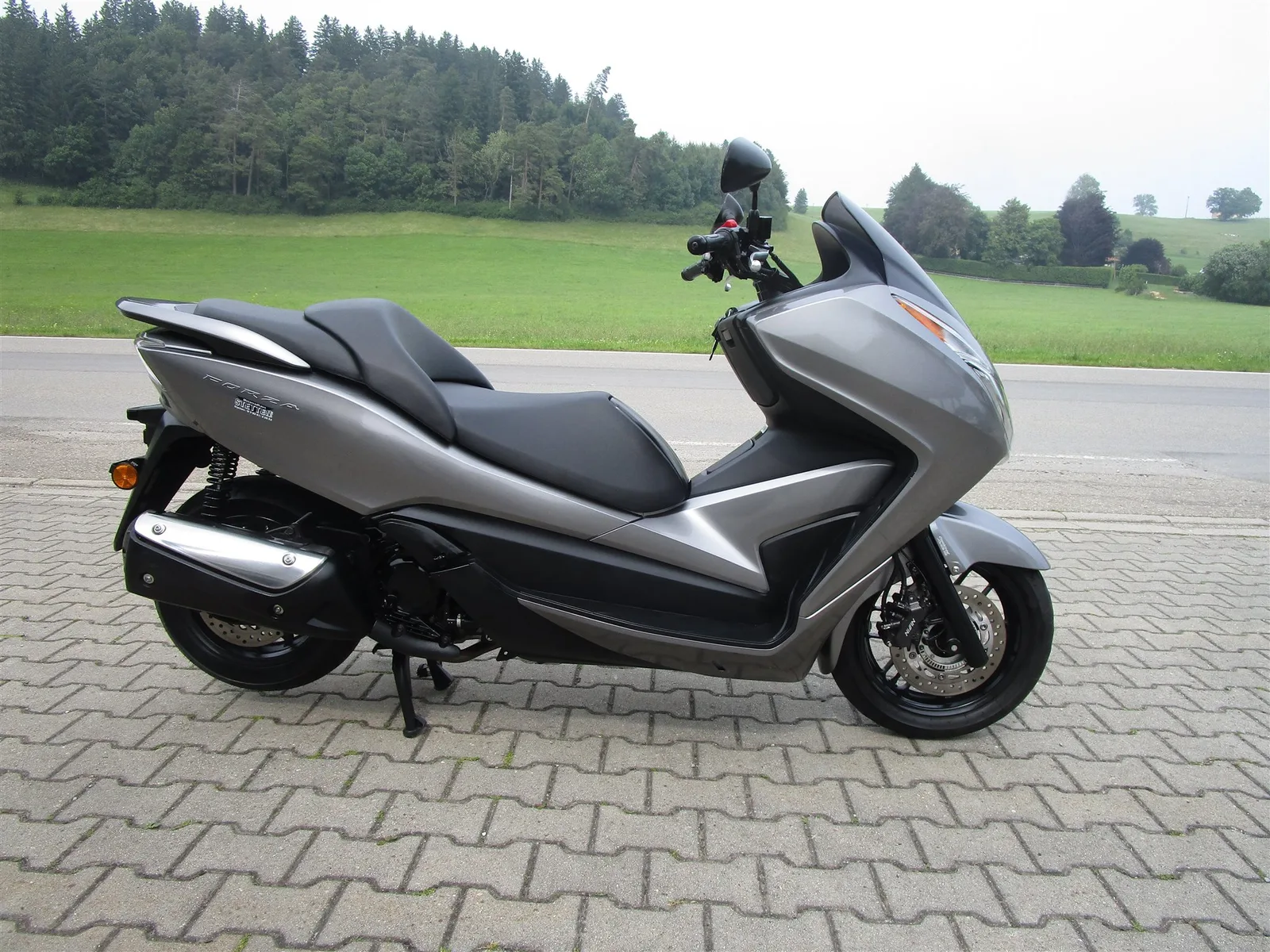 Honda Forza 300 NSS 300