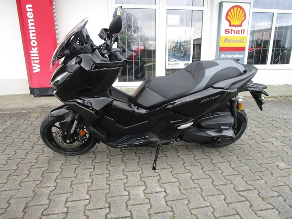 Honda ADV350