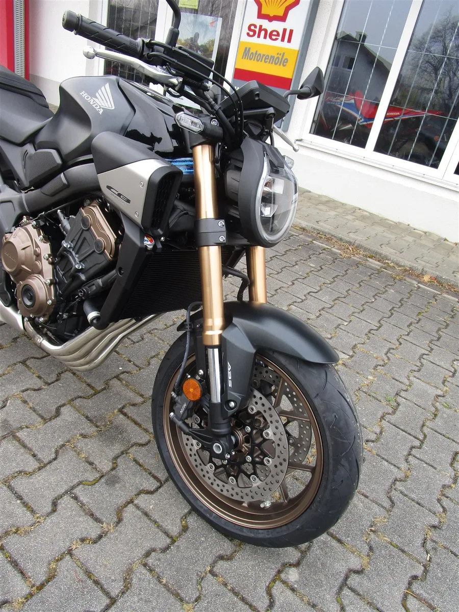 Honda CB 650 R
