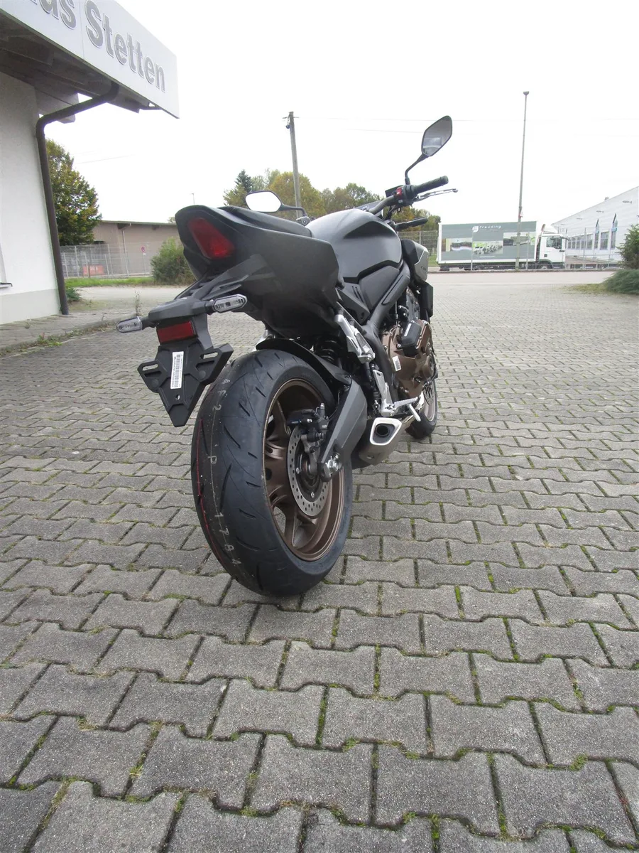 Honda CB 650 E-Clutch