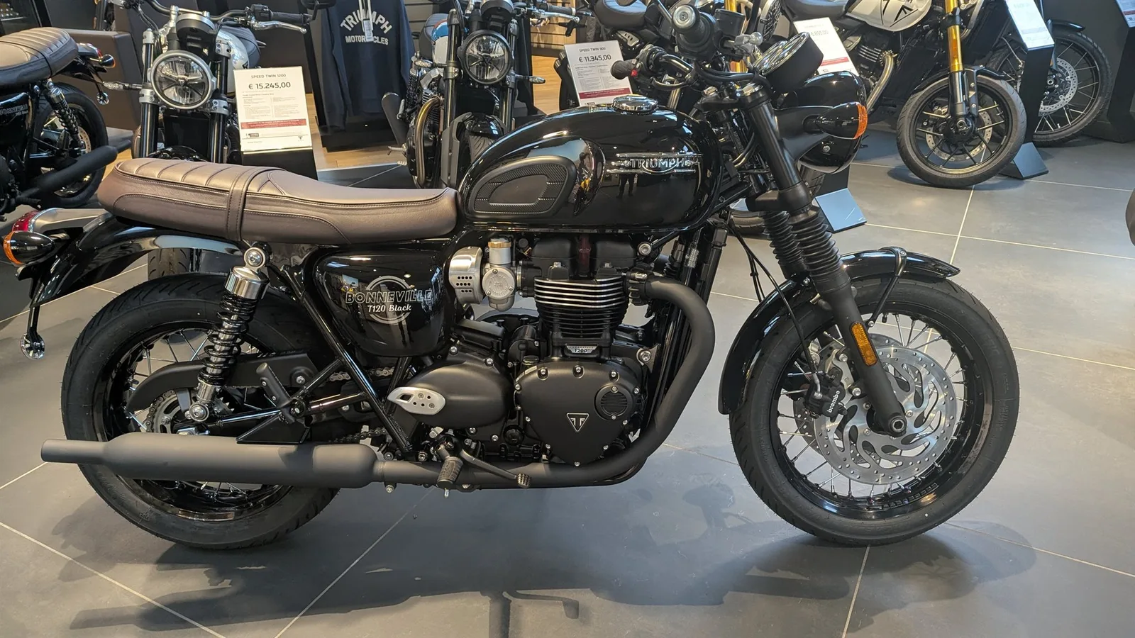 Triumph Bonneville T120 Black 2026