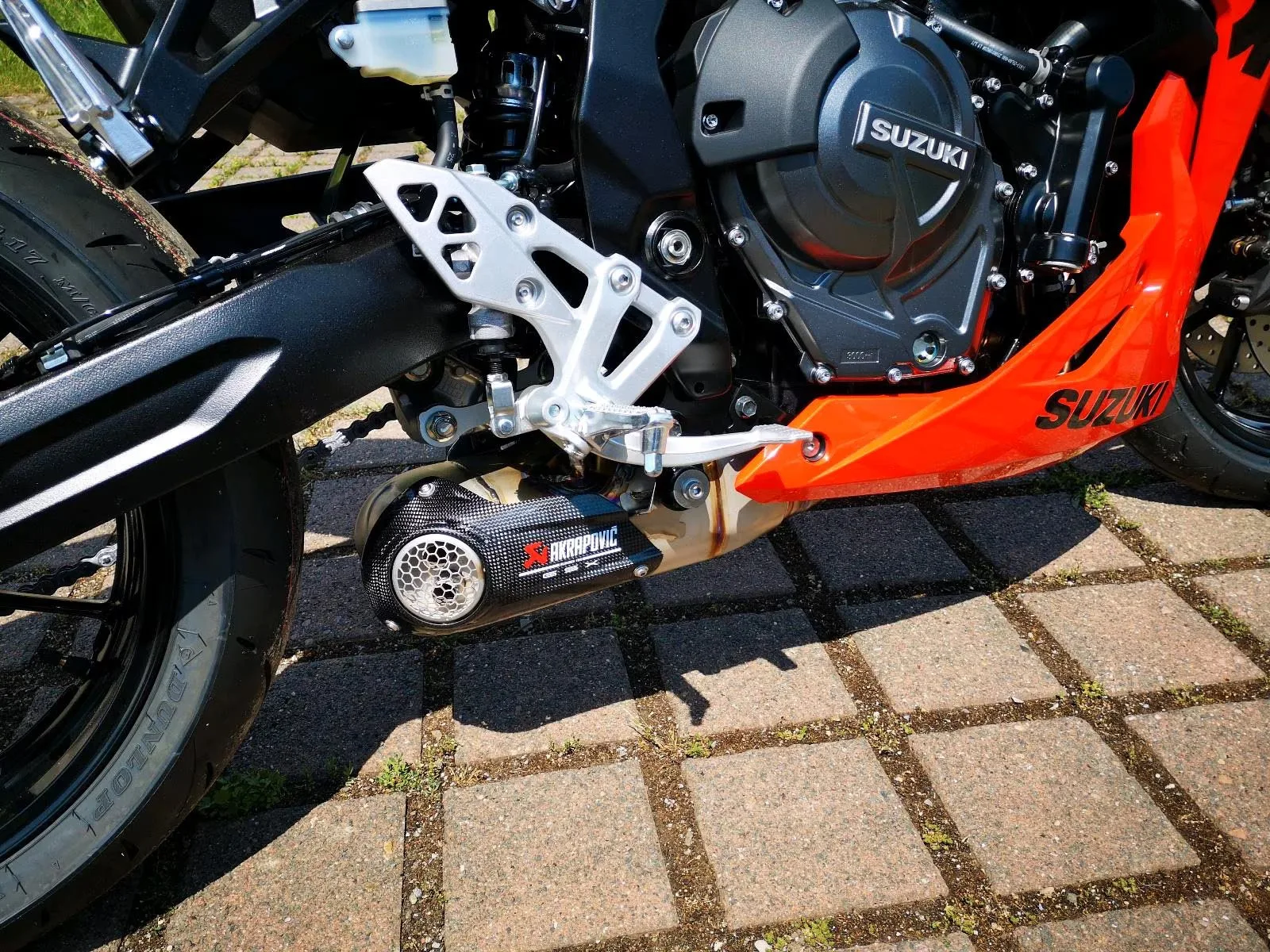 Suzuki GSX-8R Daidai-Iro Power Edition GSX800FRQM6LPW+Tankgutschein