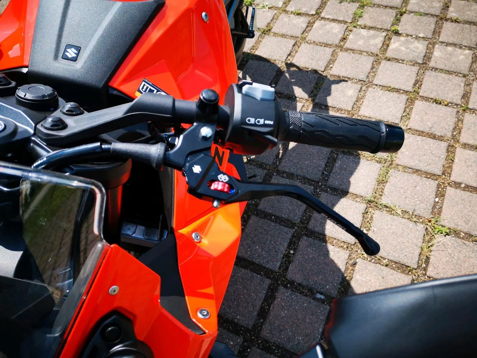 Suzuki GSX-8R Daidai-Iro Power Edition GSX800FRQM6LPW+Tankgutschein