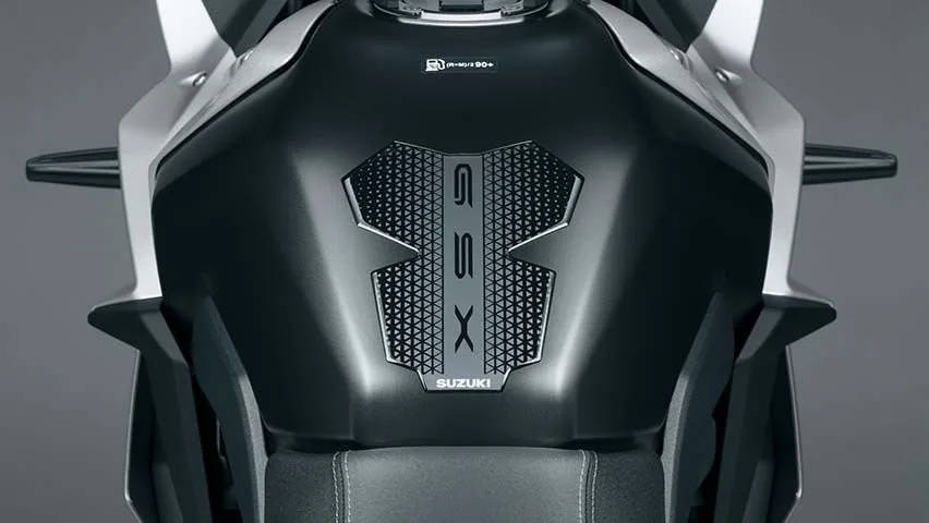 Suzuki GSX-8R Daidai-Iro Power Edition GSX800FRQM6LPW+Tankgutschein