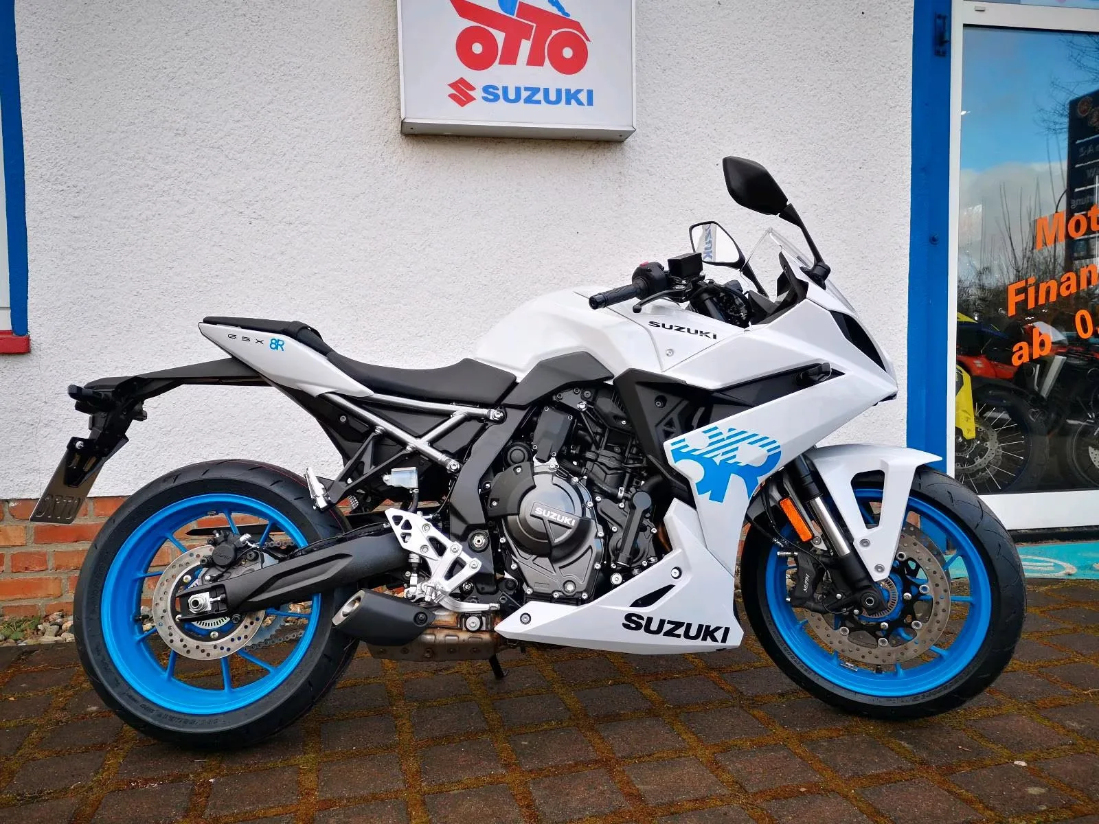 Suzuki GSX-8R GSX800FU