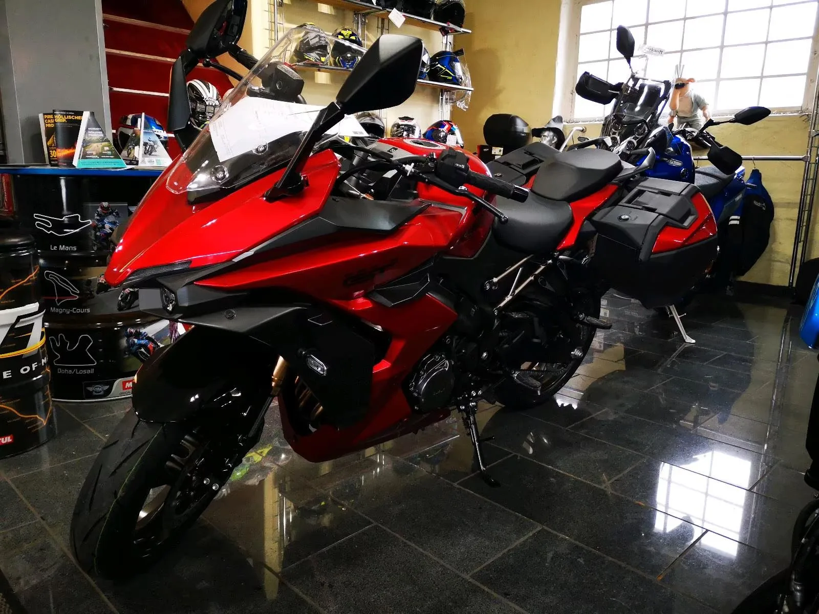 Suzuki GSX-S1000GT GSX-S1000 TRQM5T Travel Edition