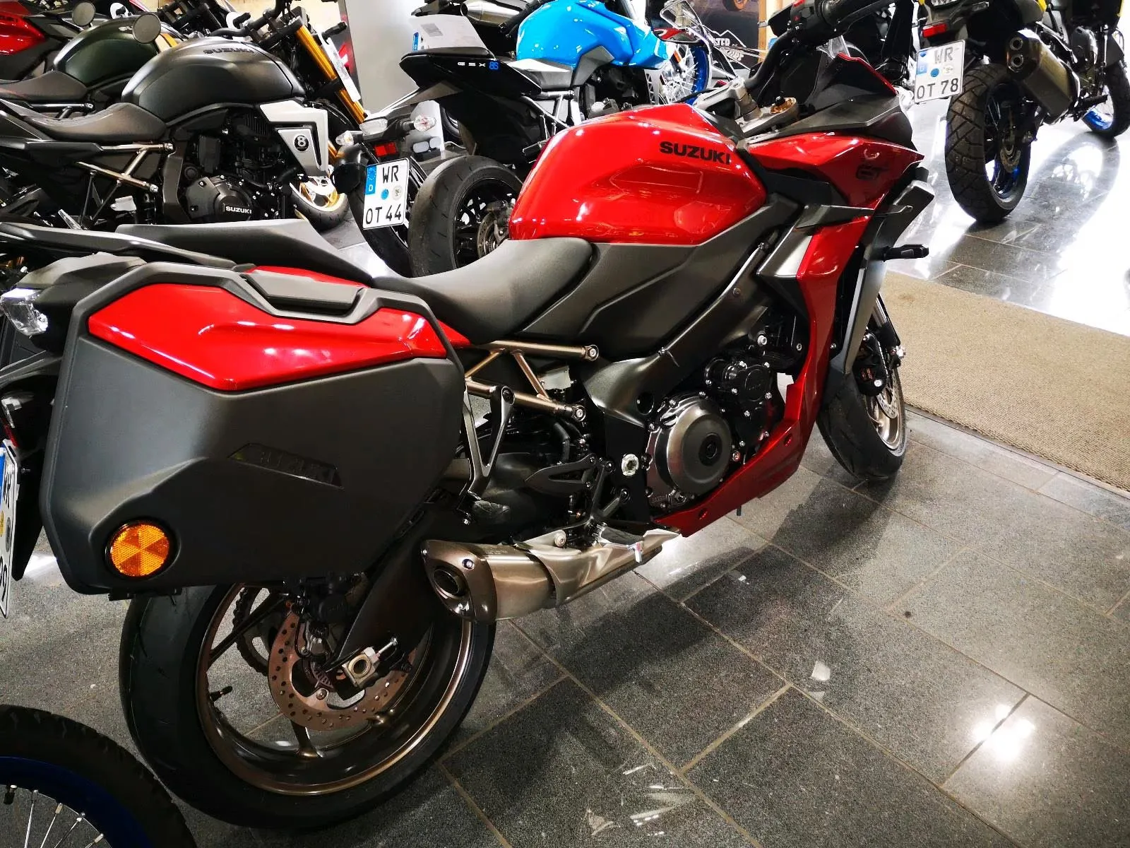 Suzuki GSX-S1000GT GSX-S1000 TRQM5T Travel Edition