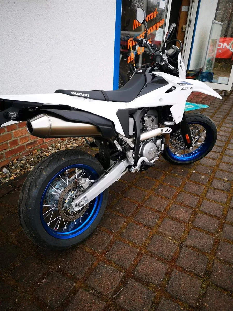 Suzuki DR-Z4SM DR-Z 400SMRLM6