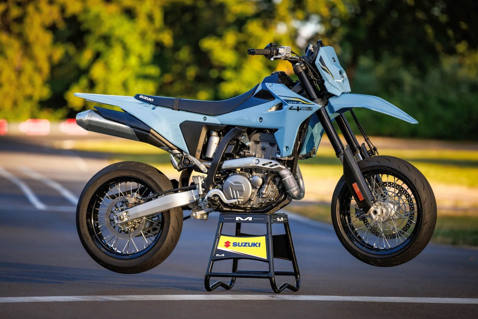 Suzuki DR-Z4SM Suzuki DR-Z 400 SM