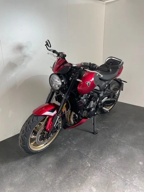 Triumph Trident 800