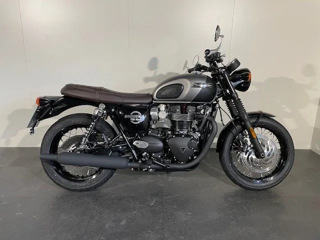 Triumph Bonneville T120 Black