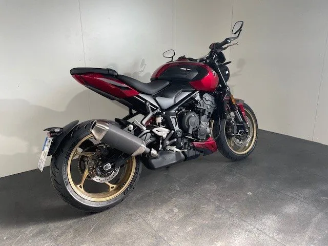 Triumph Trident 800