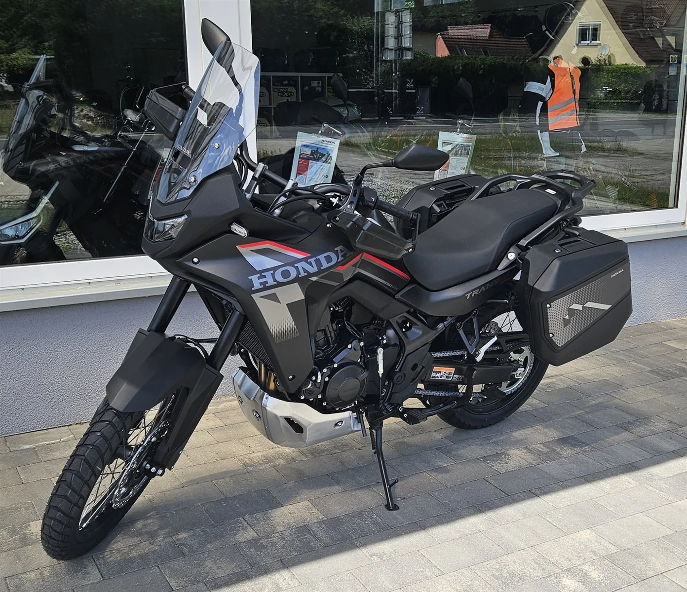 Honda XL750 Transalp E-Clutch mit Zubehör