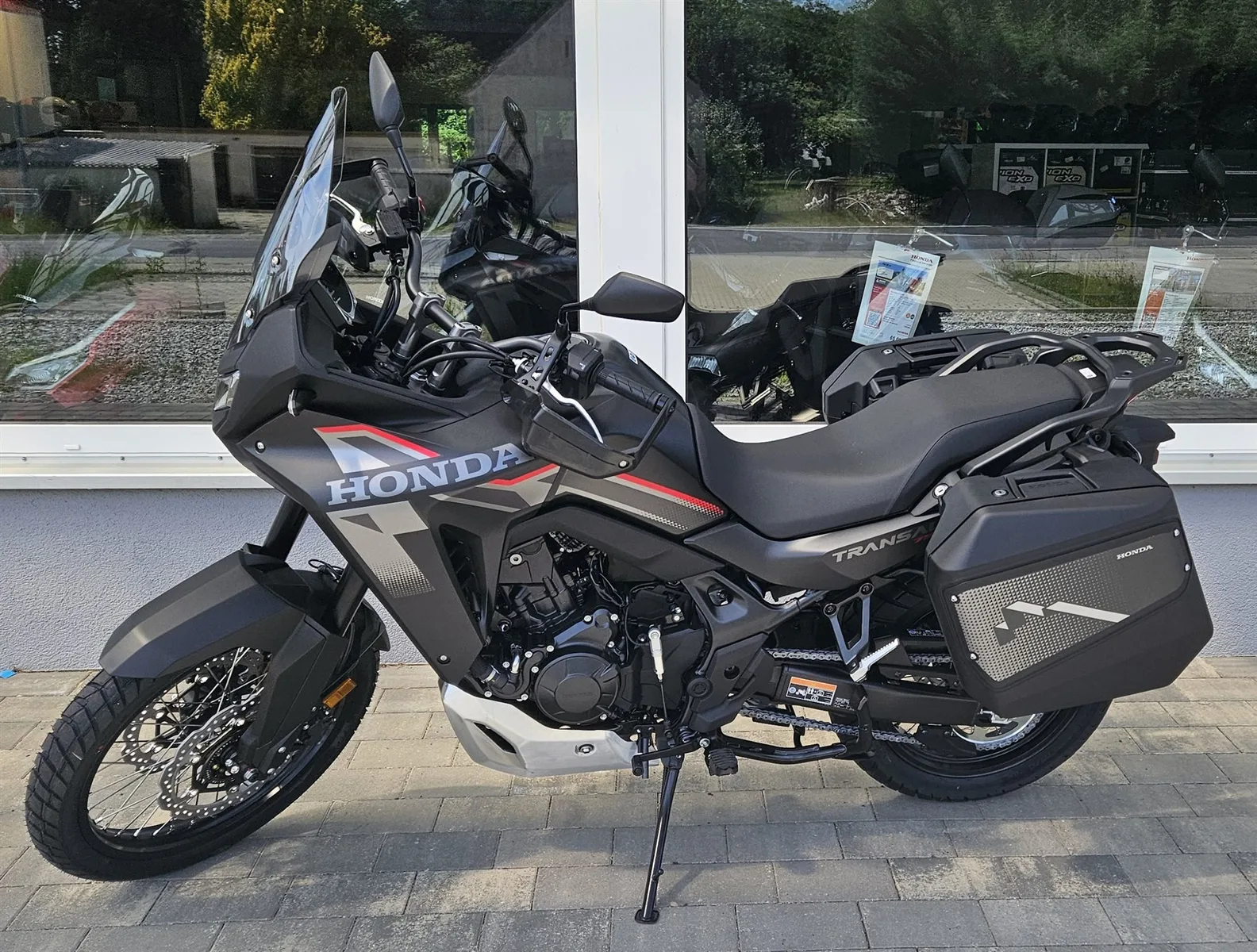Honda XL750 Transalp E-Clutch mit Zubehör