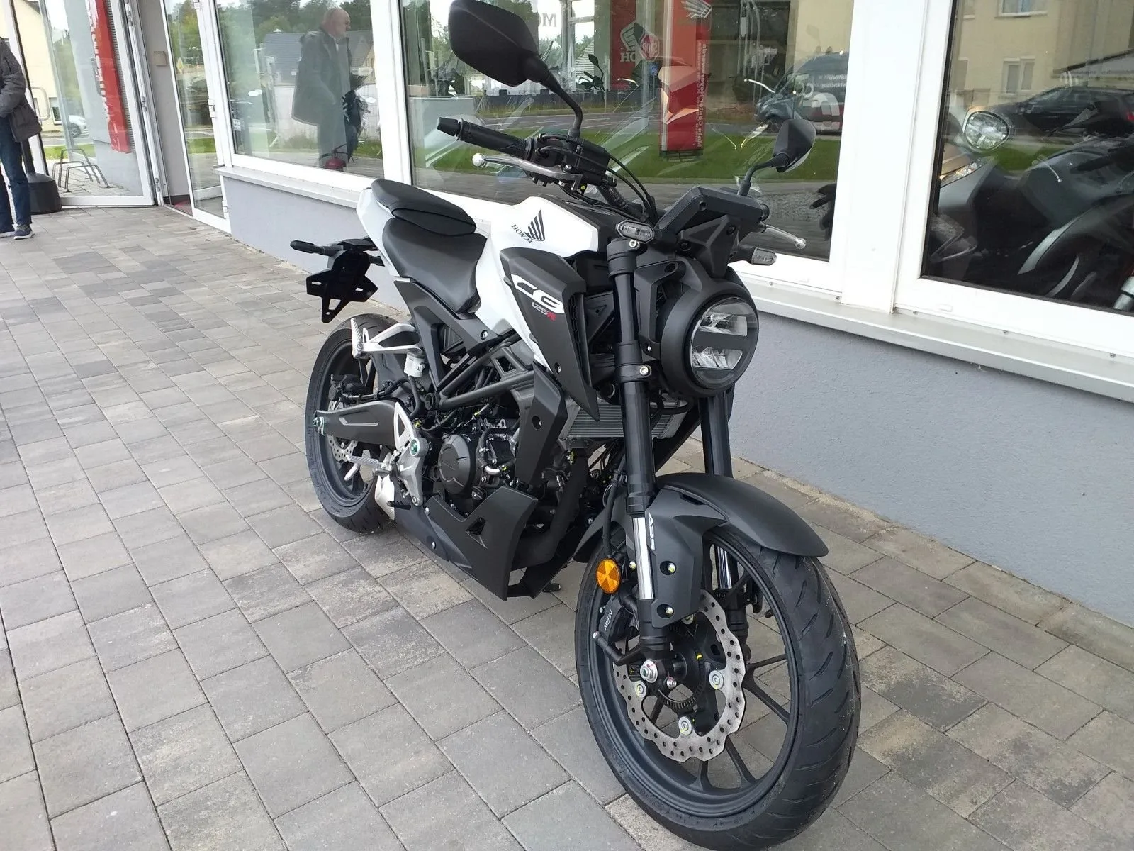 Honda CB125R