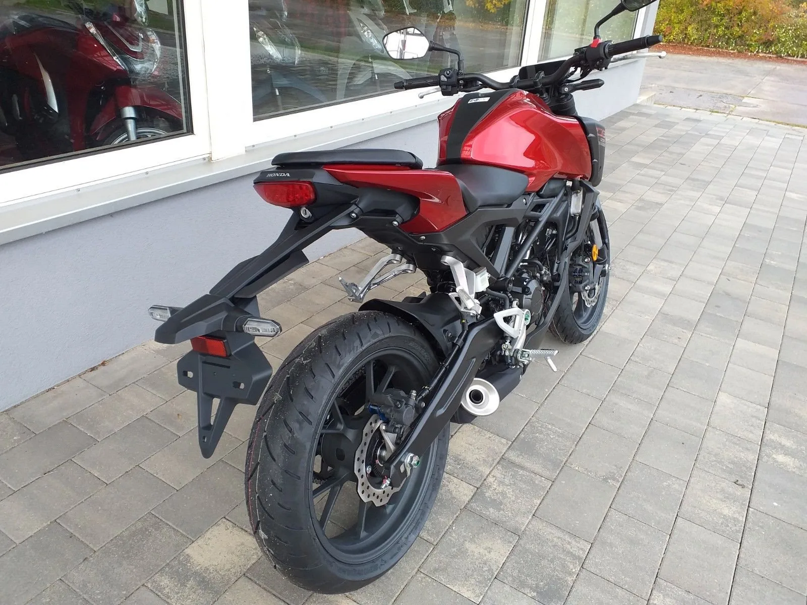 Honda CB125R