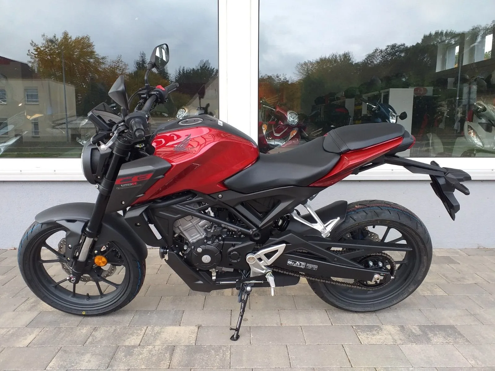 Honda CB125R