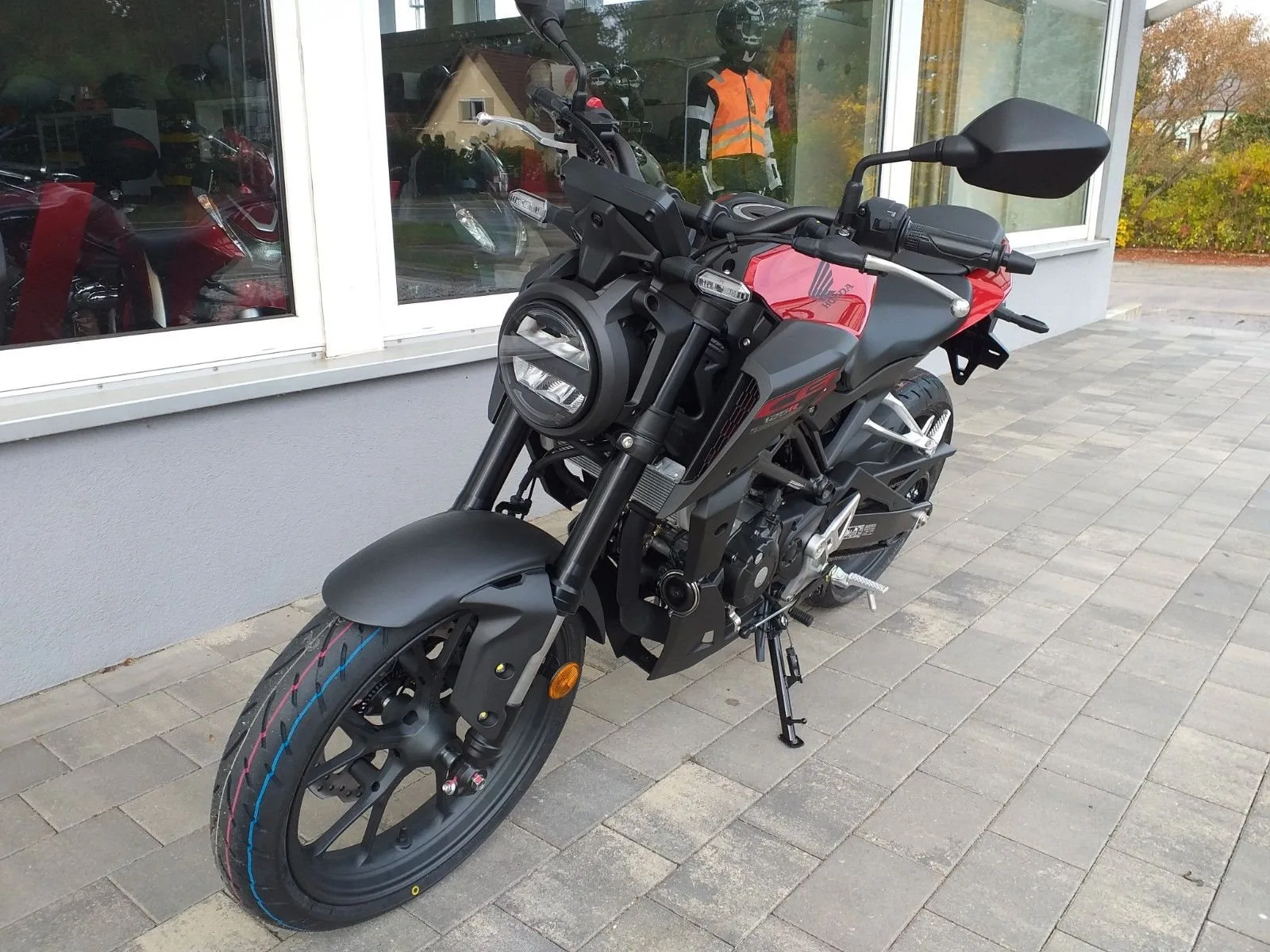 Honda CB125R
