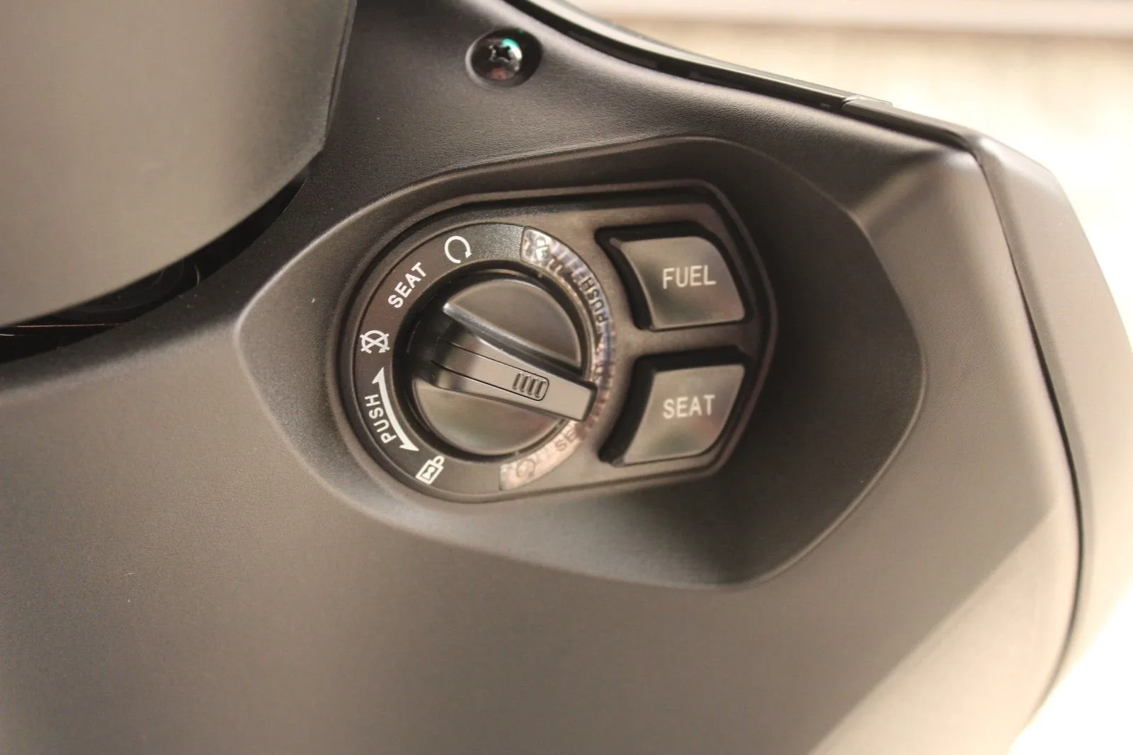 QJ Motor SQ 16