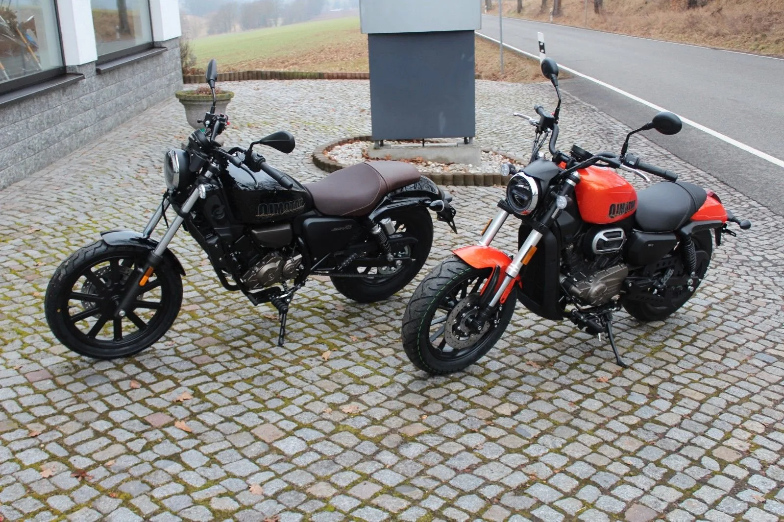 QJ Motor SRV 125