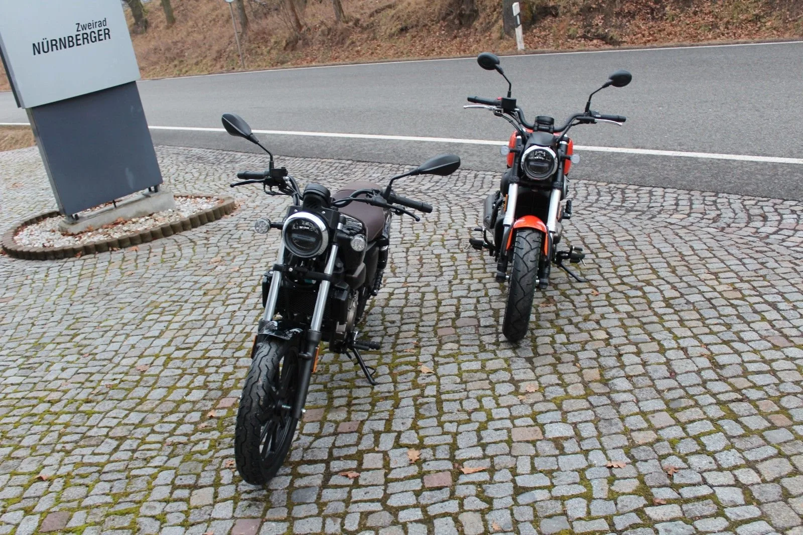 QJ Motor SRV 125