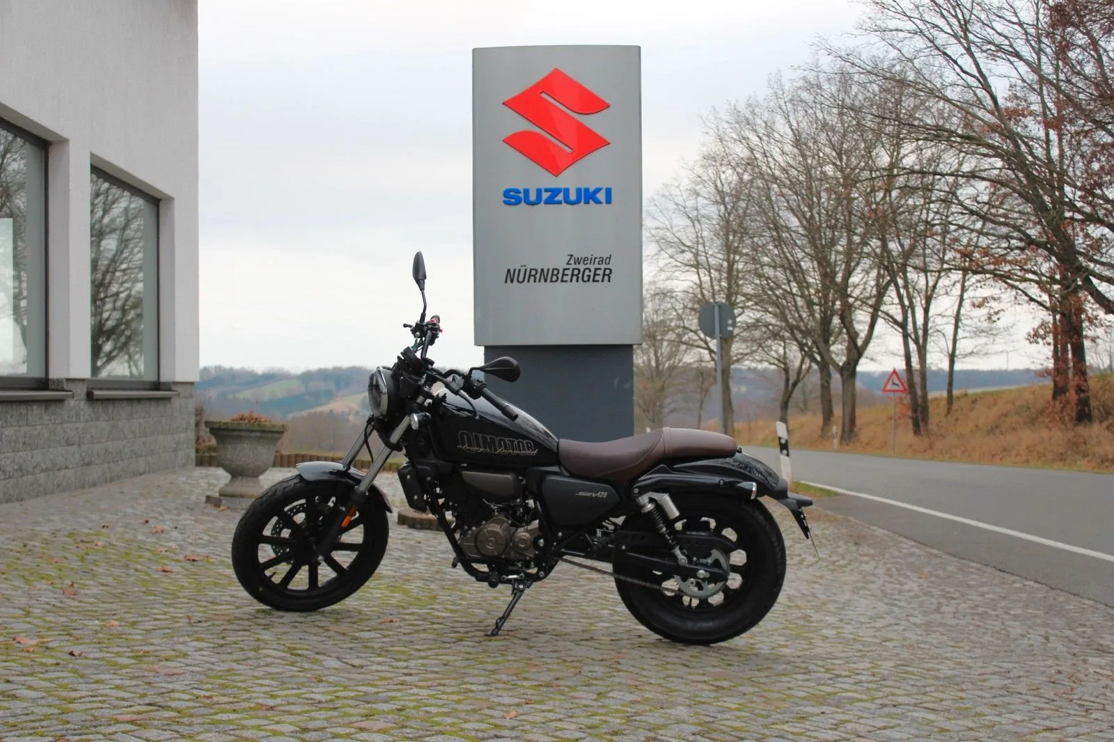 QJ Motor SRV 125