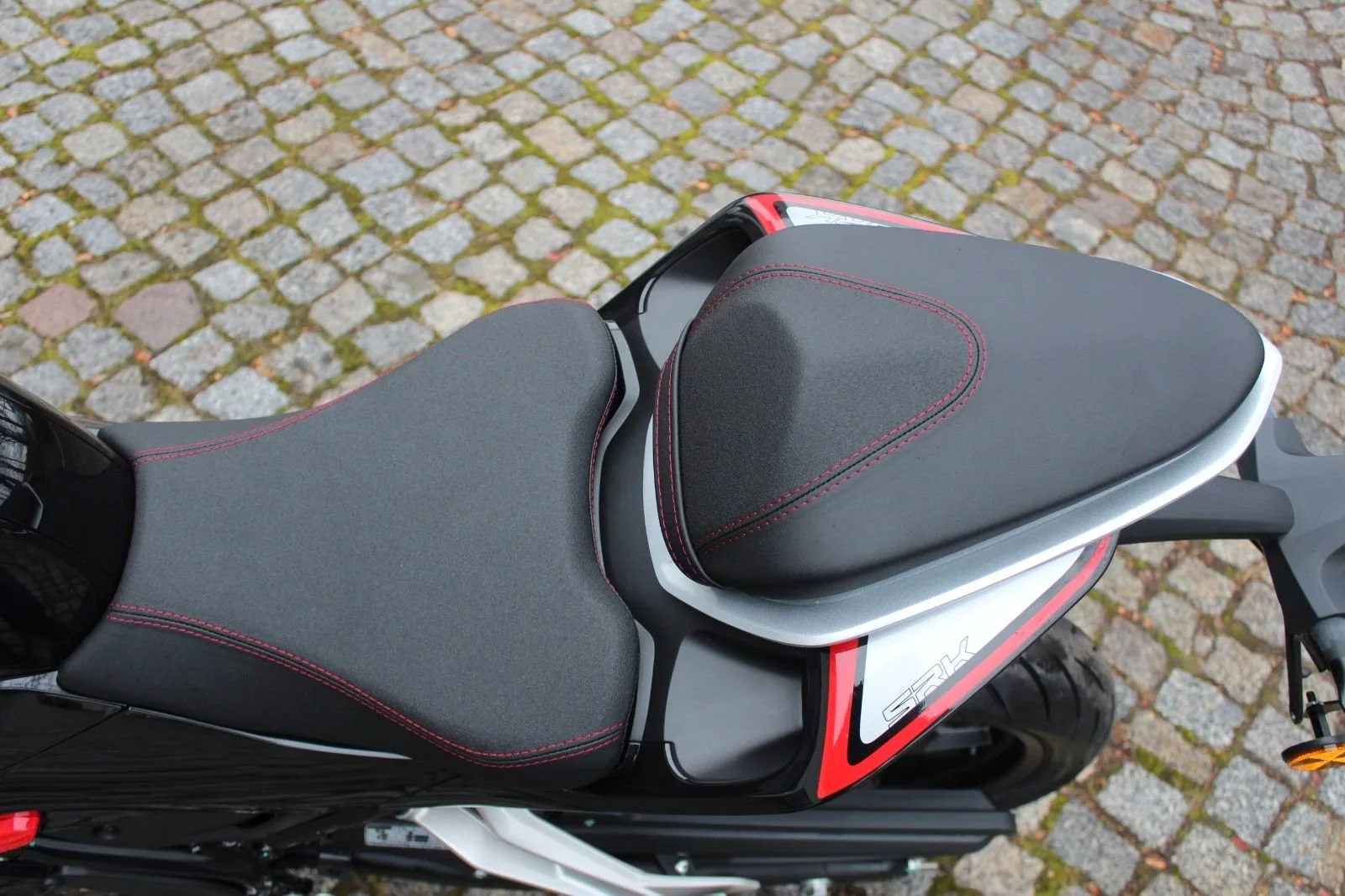 QJ Motor SRK 125 S