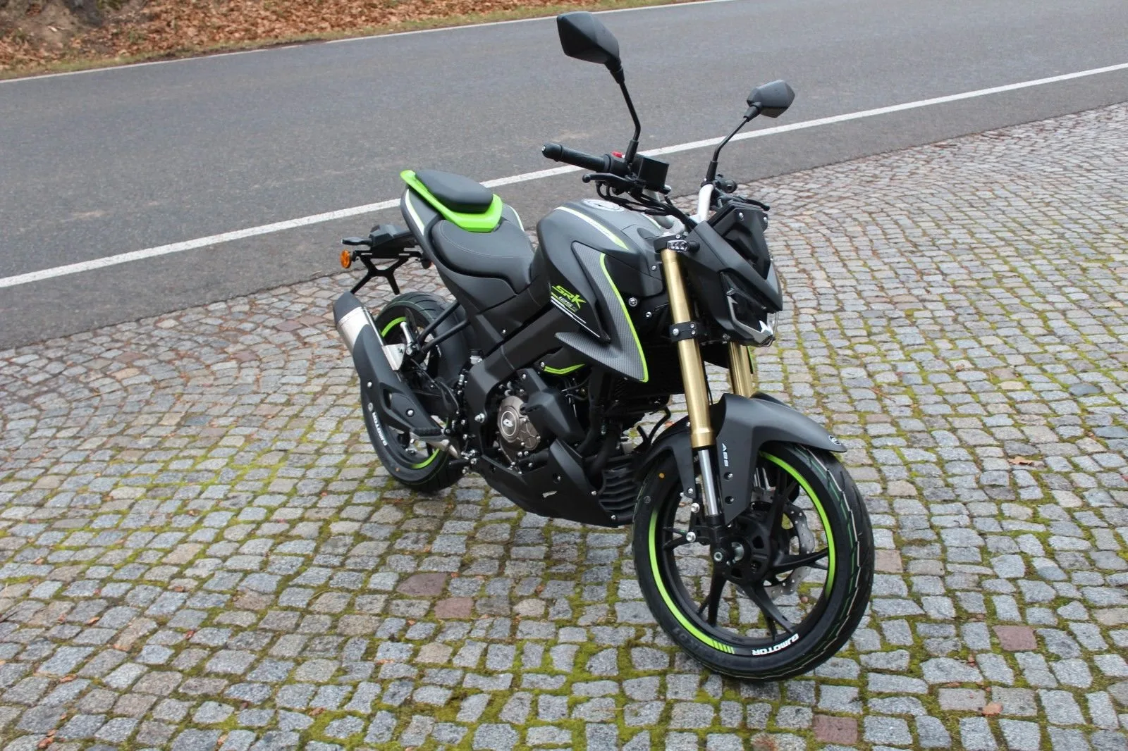 QJ Motor SRK 125 S