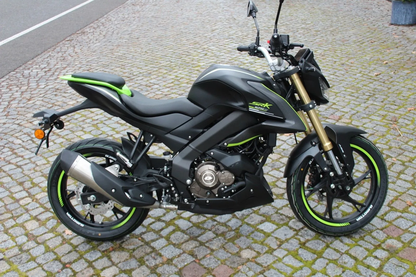 QJ Motor SRK 125 S