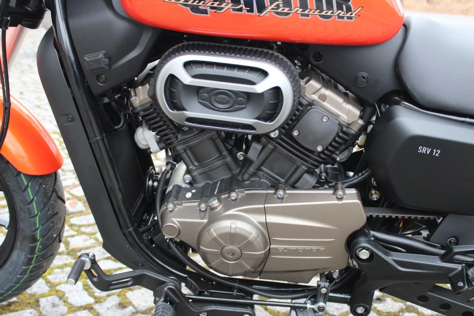 QJ Motor SRV 125