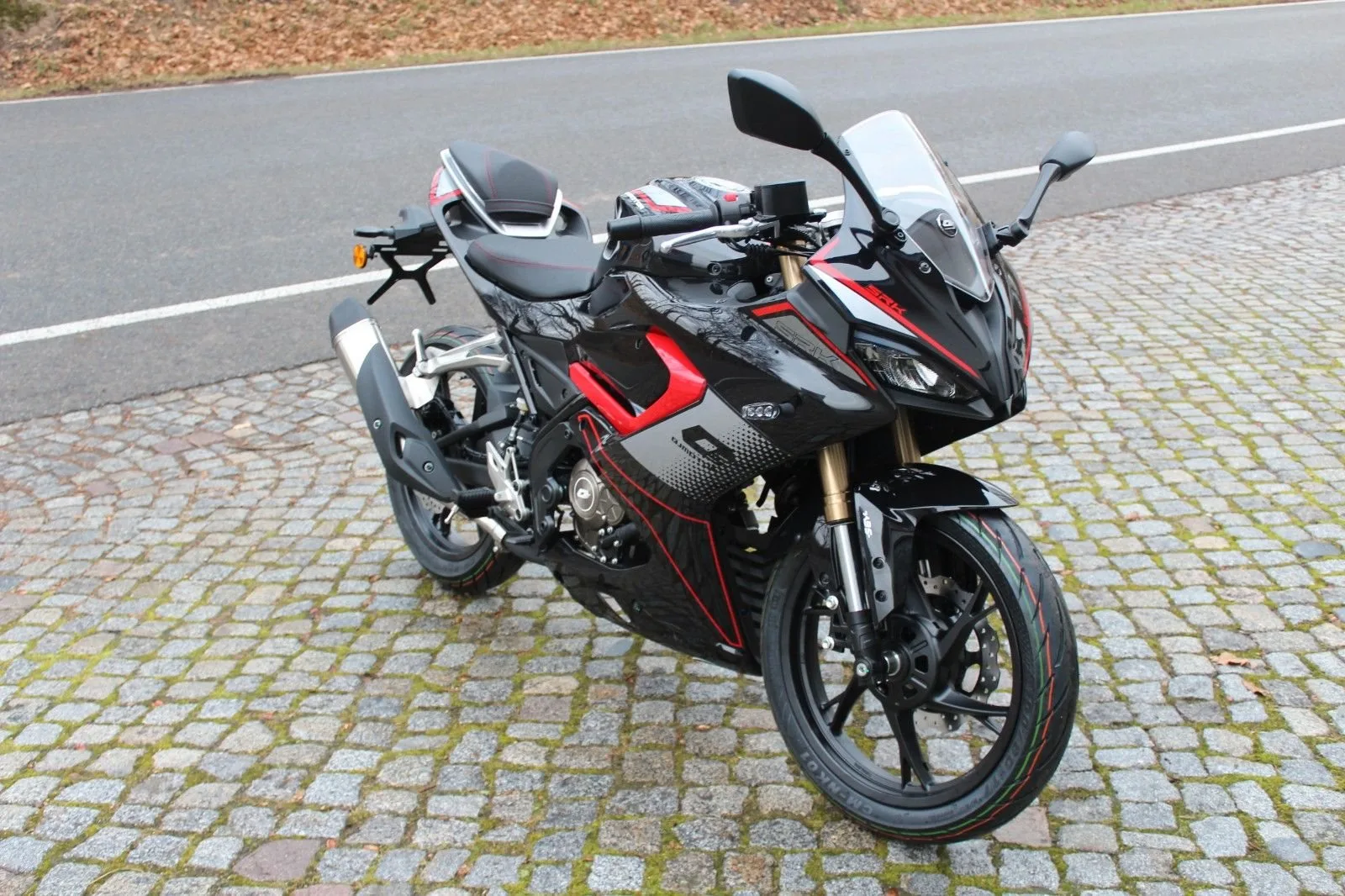 QJ Motor SRK 125 S
