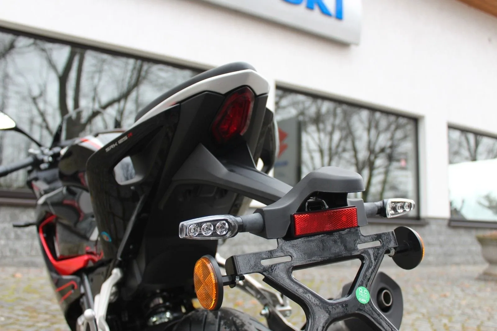 QJ Motor SRK 125 S