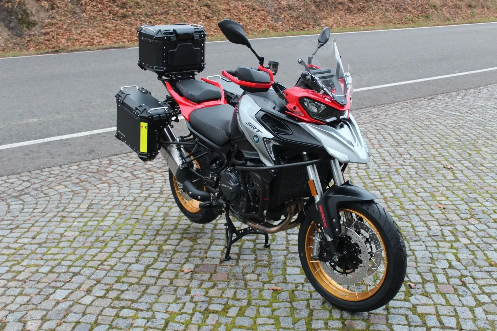 QJ Motor SRT 700 SX